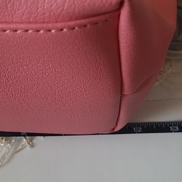 LIZ CLAIBORNE NWOT JESS CARNATION HANDBAG - Picture 4 of 10